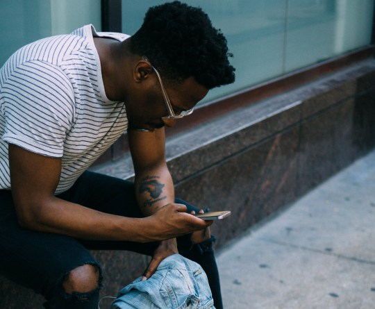 derick-anies-120213-unsplash